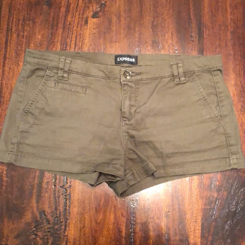 Low Rise Twill Trouser Shorts